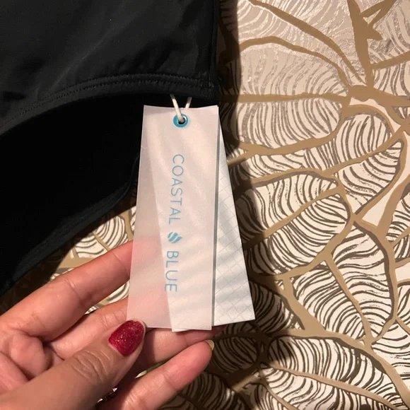 One piece swimsuit - Picture 3 of 7